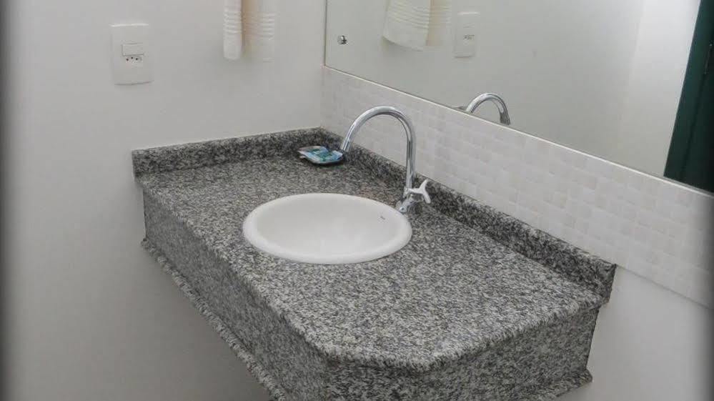 Pousada Abaete Governador Celso Ramos Buitenkant foto